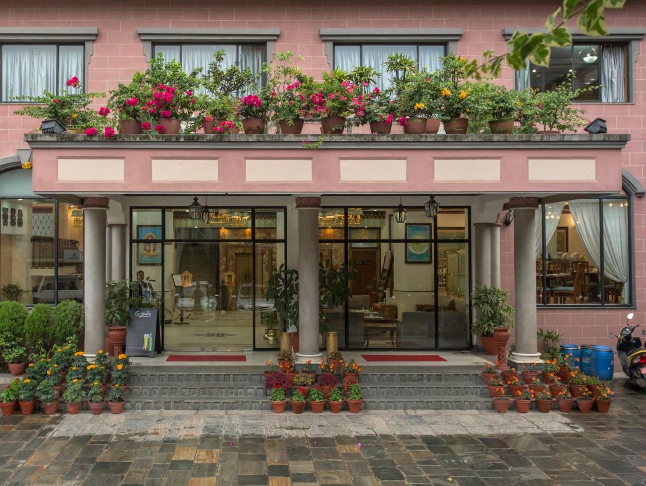 Hotel Le Himalaya Kathmandu Esterno foto