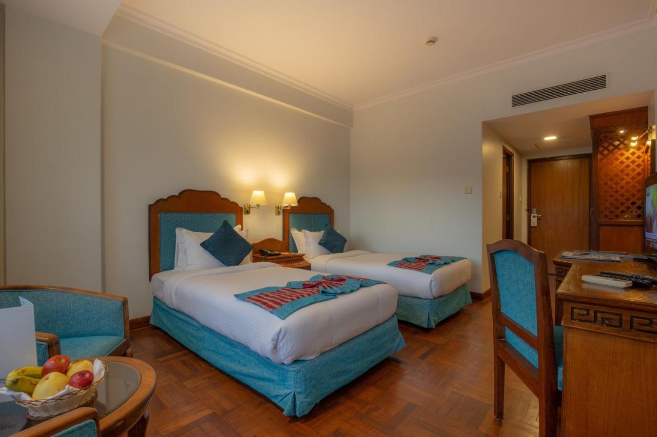 Hotel Le Himalaya Kathmandu Esterno foto